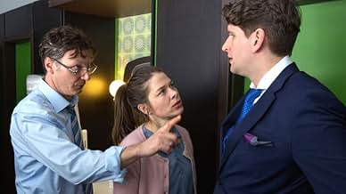 पोस्टर देखें