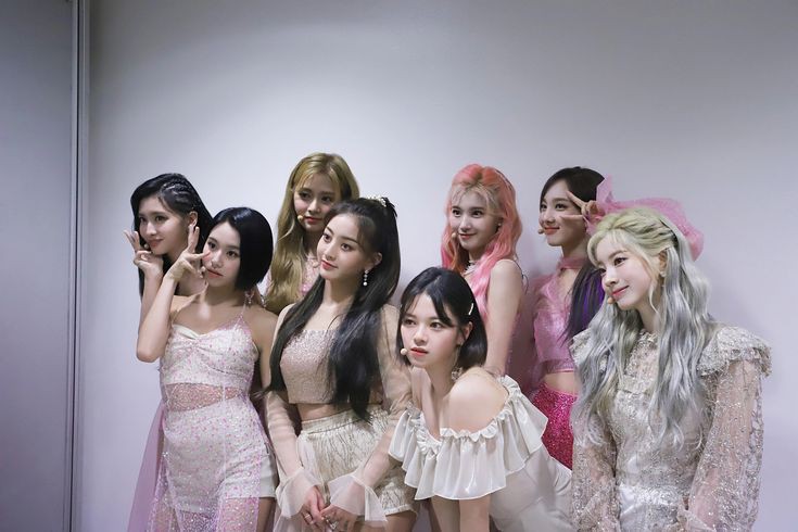 Twice: Feel Special (2019)