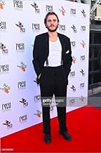 पोस्टर देखें