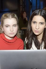 Primary photo for Laura bemüht sich, um an Johannas Geld zu kommen