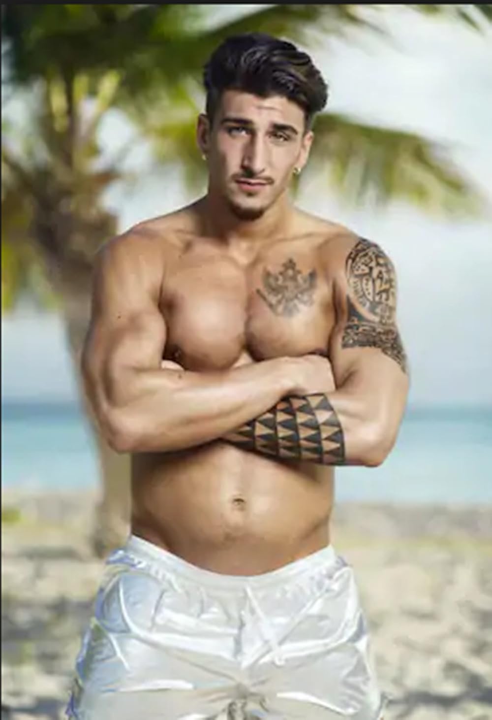 Yalangoch ofis fotosurati Porno video onam va gunoh