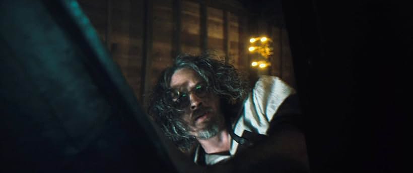 Aden Young in I, Frankenstein (2014)