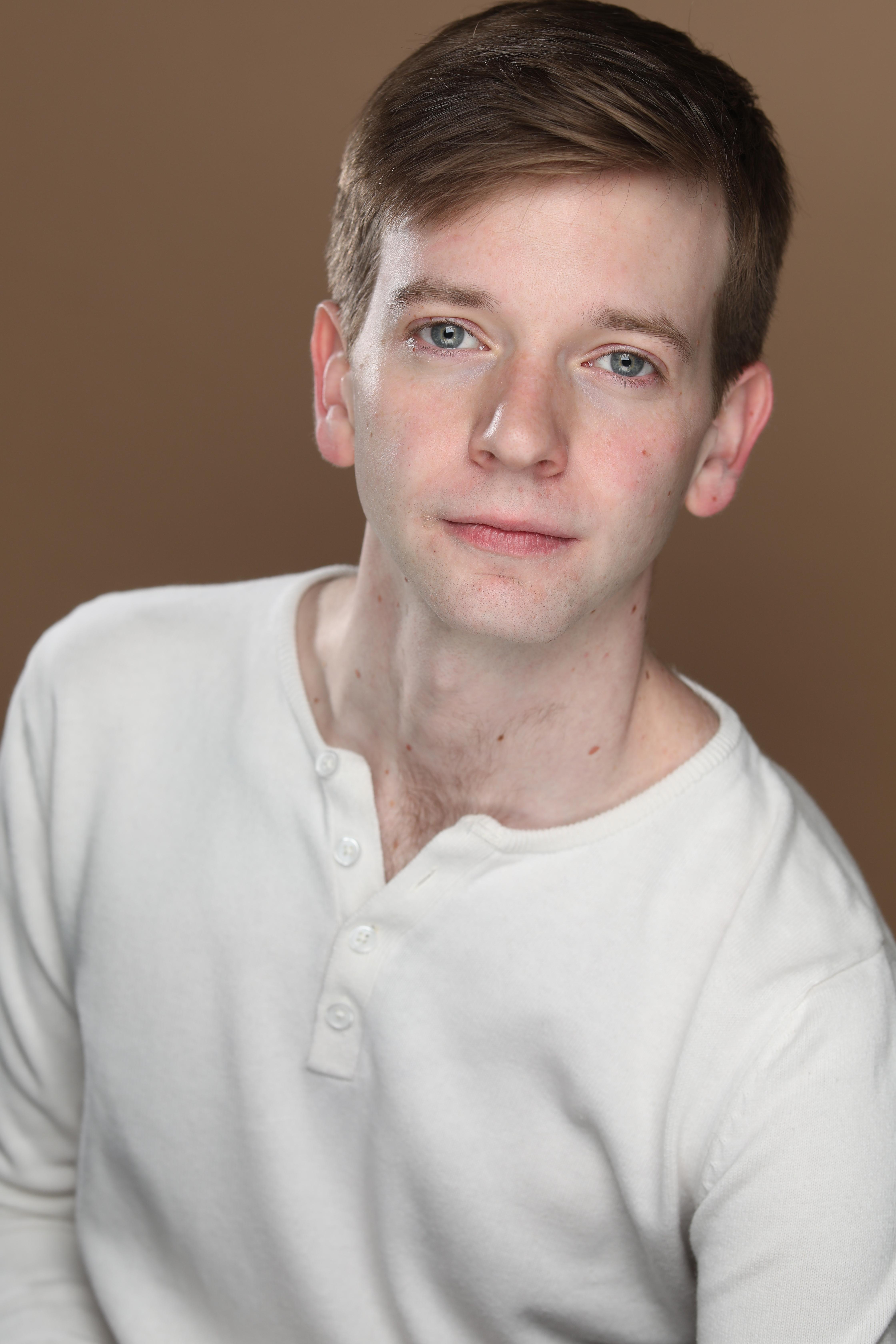 フィルムカメラ wilson christopher Christopher Wilson - IMDb