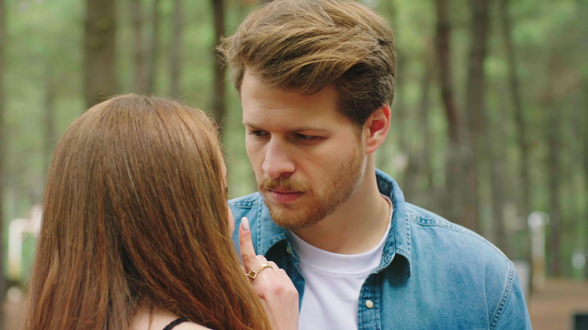 Kirishda yashirin kamera (porno video) Onlayn porno ramkalar uchun kino