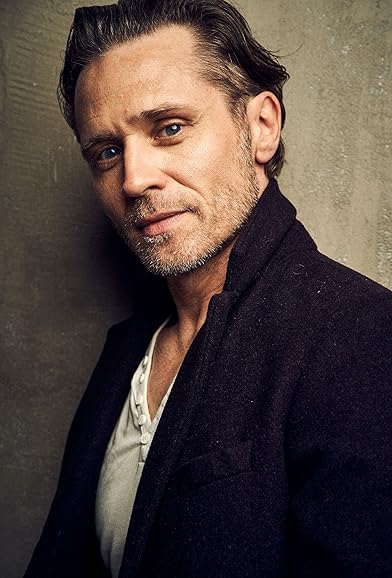 Primary photo for Seamus Dever Primary photo for Seamus Dever