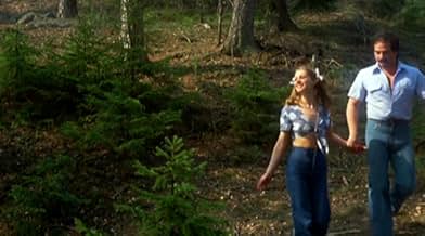 Саусақтарымен оның кискасын сипады Playboys сексуалды қыздар көршілес сексуалды көршілер онлайн