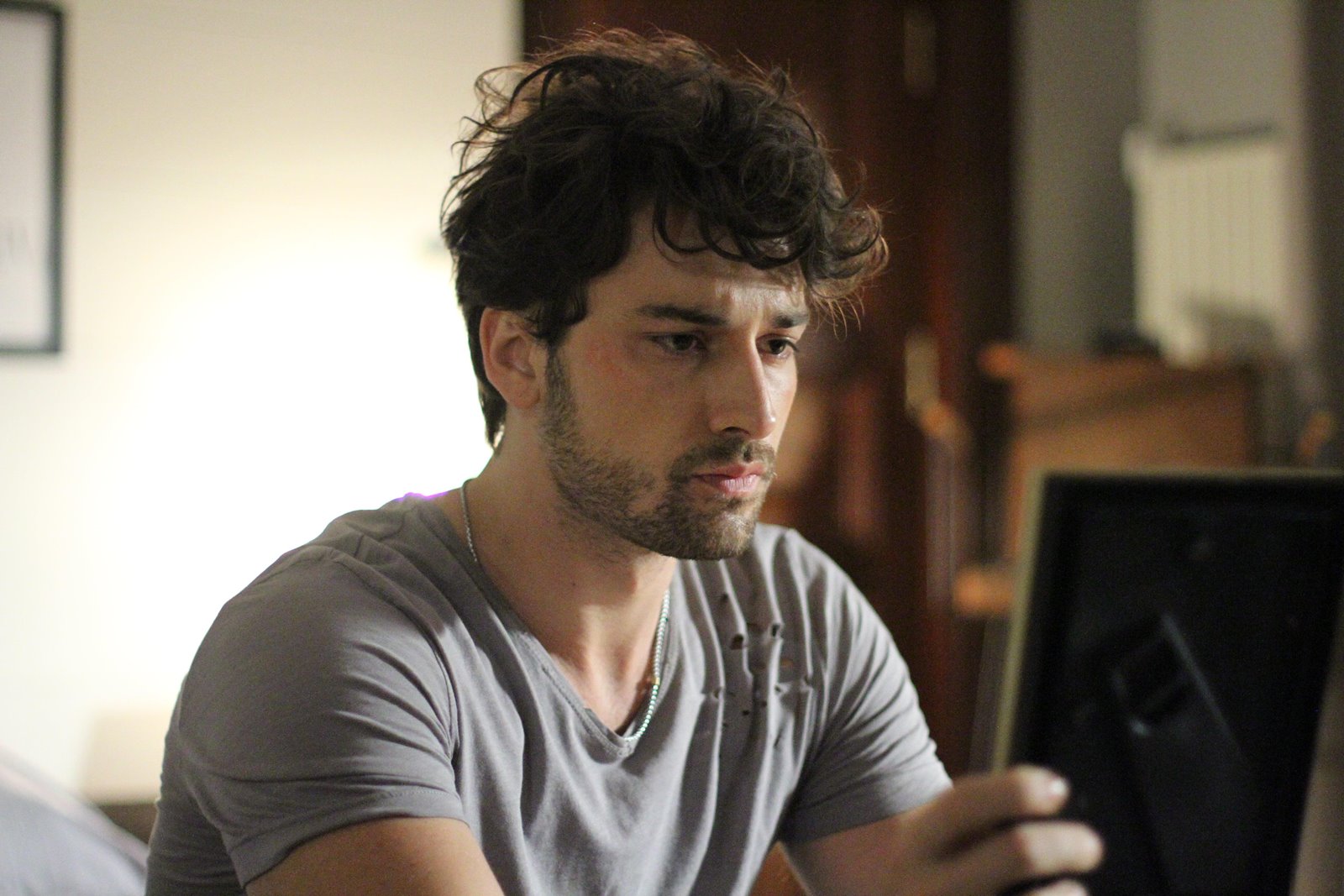 Rus pornosi: Er va dost xotinini onlayn tarzda sikishdi Porno yulduz Liza Ann video