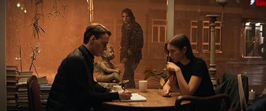 पोस्टर देखें