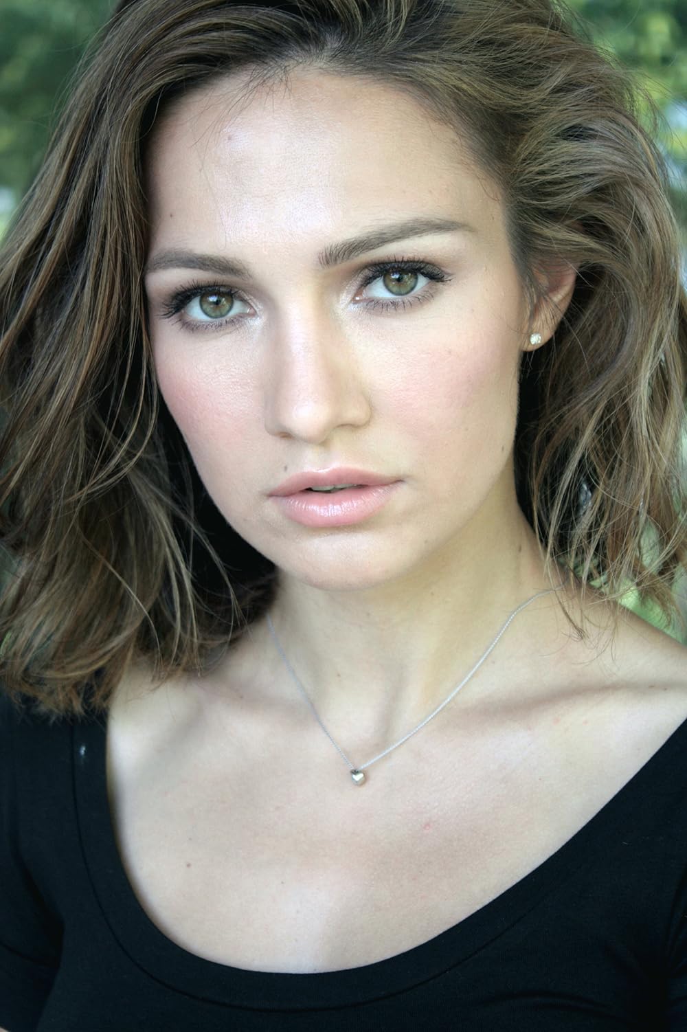 Men emishni xohlayman, uni menga kim beradi? Yalangoch Eva Green