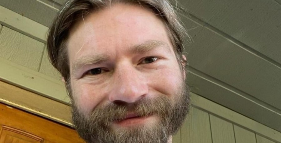 Abp' Bear Brown Sets Record Straight After Fan Accusations - IMDb