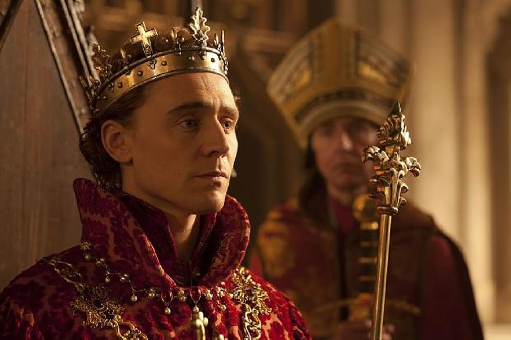 MV5BNDU4OTI0N2YtNGYwNC00NjYxLT