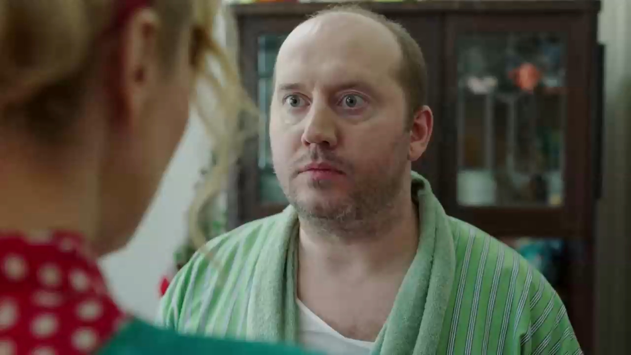 Katta kokrak bilan Osiyo porno Tukli oyoqlar porno