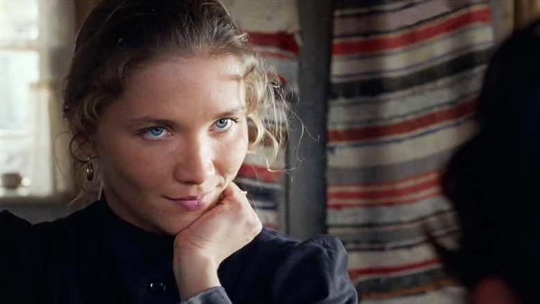 Kokrakli qizlarning uy qurilishi fotosuratlari Boshida porno sikiklar