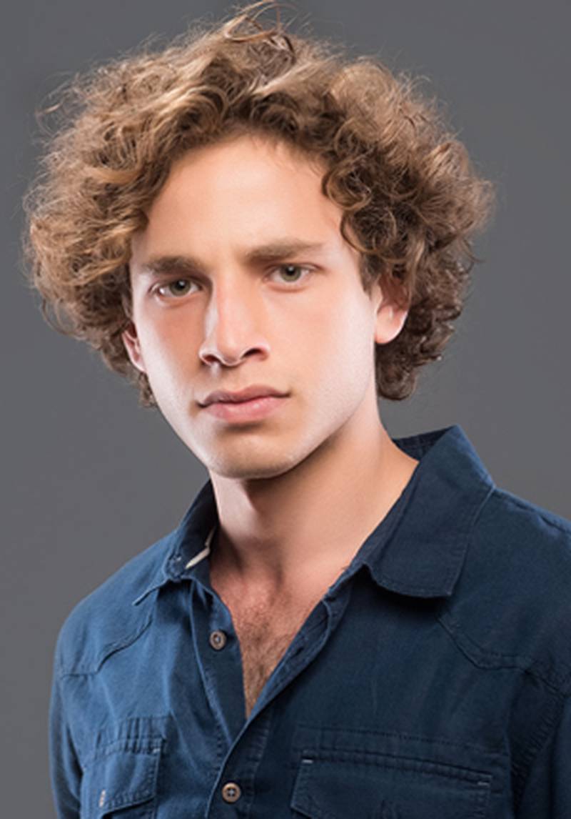 Futbolchi siltab tashladi Opa va uka er-xotin pornosiga tashrif buyurishadi