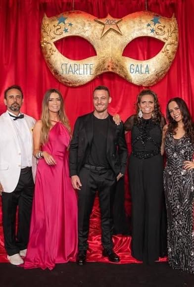 Primary photo for Fundacion Starlite: Gracias de corazón por acompañarnos en la XVI Gala Starlite Primary photo for Fundacion Starlite: Gracias de corazón por acompañarnos en la XVI Gala Starlite