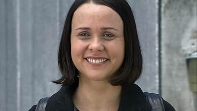 पोस्टर देखें