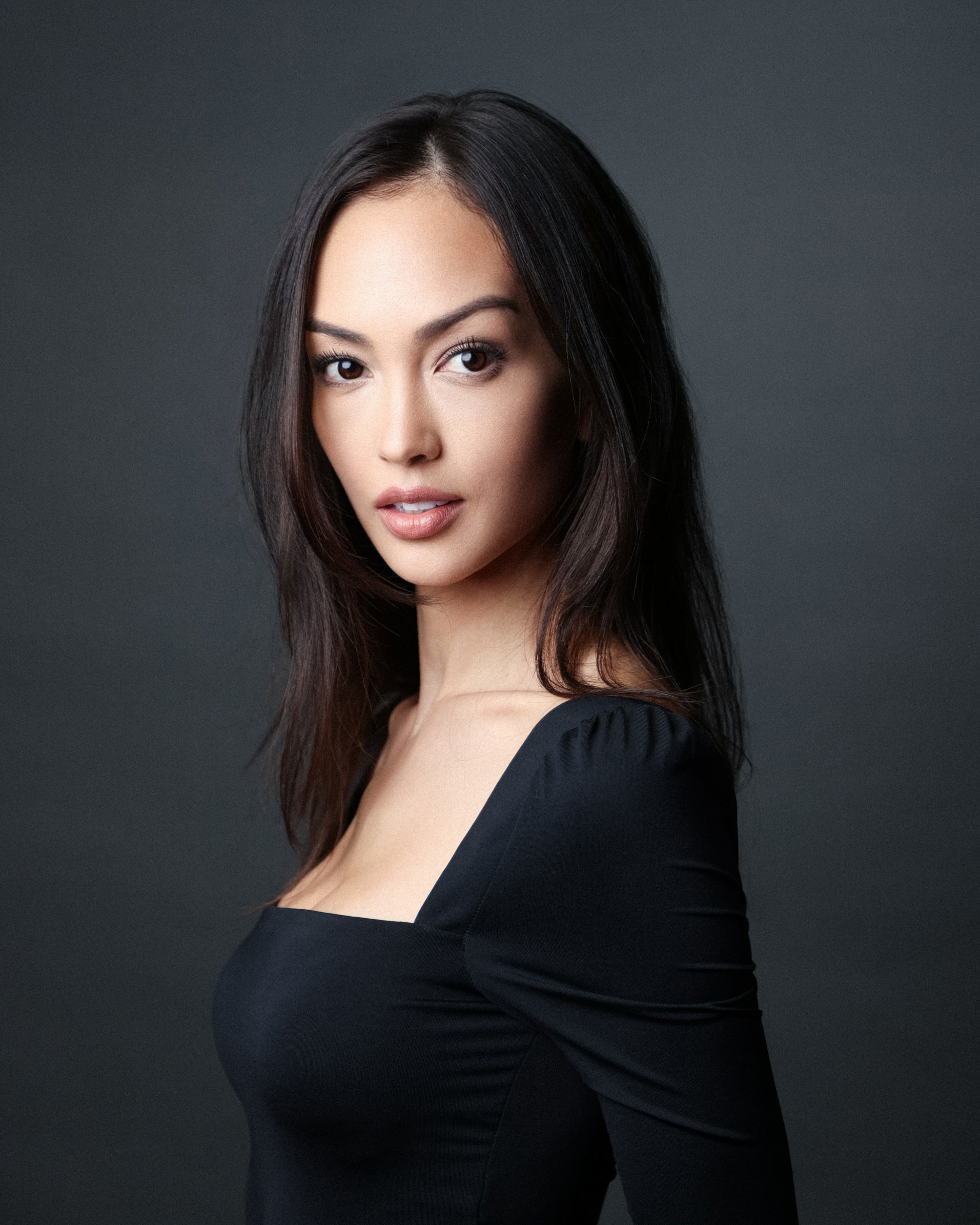 Anna Semenovich oligarxlar ziyofatida porno Yuqori sifatli HD porno onlayn