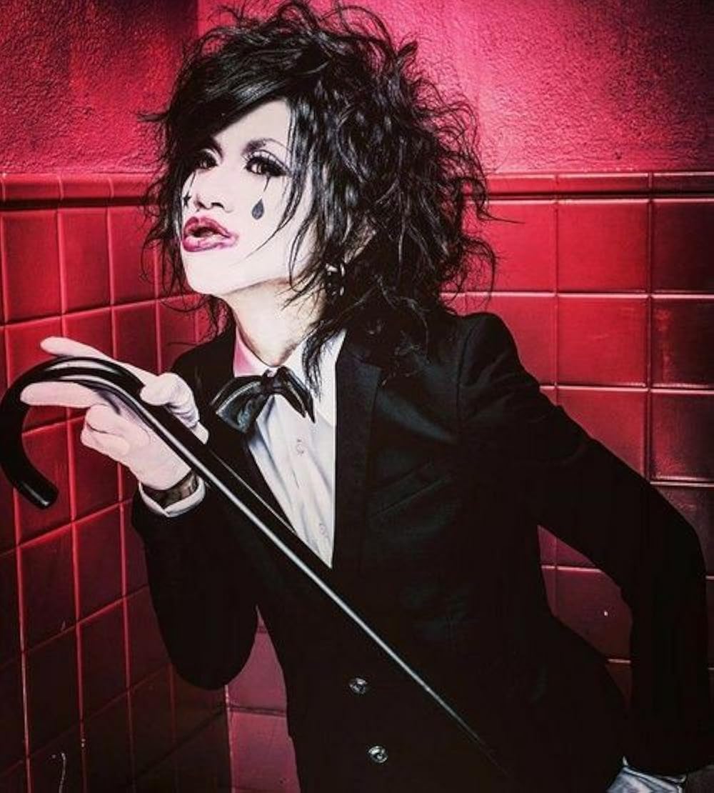 Yashirin kamera bilan ofisda rus pornosini tomosha qiling