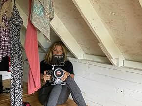 पोस्टर देखें