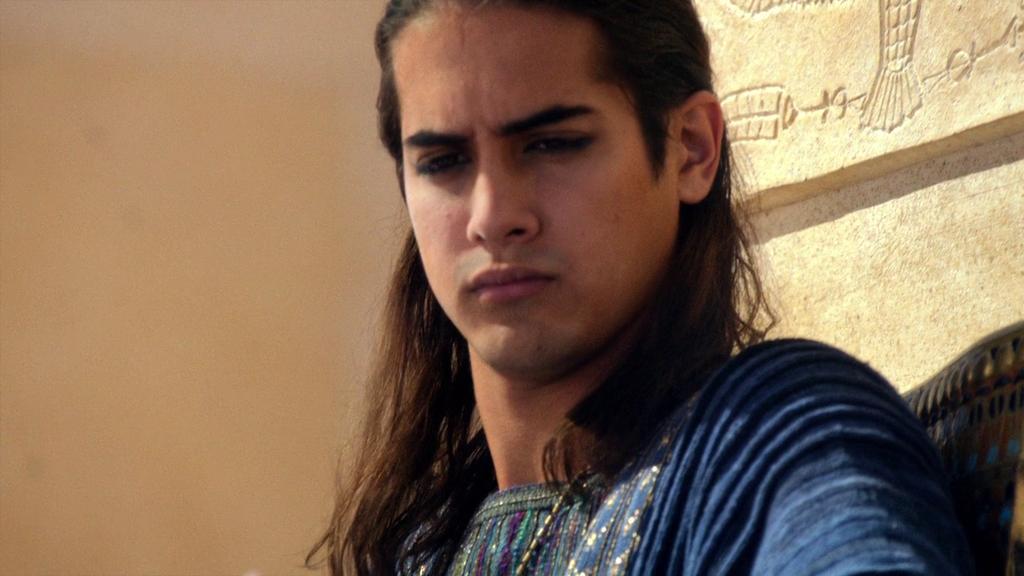 Avan Jogia(01)