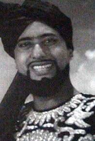 Primary photo for Isa Khan