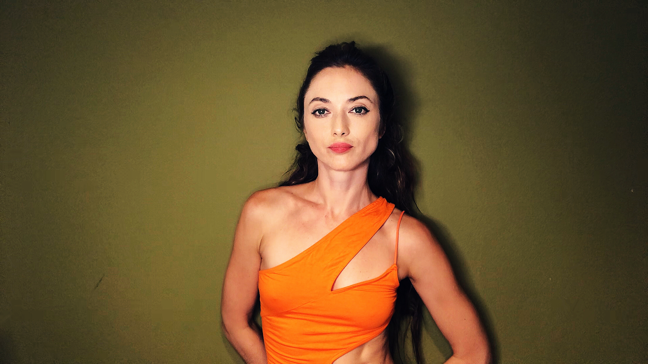 Tennischi Anna Ivanovich bilan porno Moskvadagi Qirgizistonlik migrantlar seks