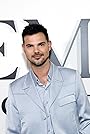 Taylor Lautner's primary photo Taylor Lautner's primary photo