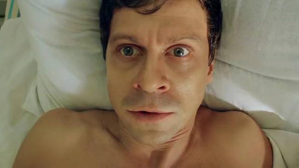 Yalangoch, kokrakli qizning surati