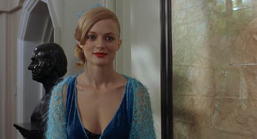Heather Graham in Killing Me Softly (2002)