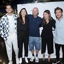 पोस्टर देखें