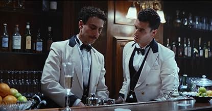 पोस्टर देखें