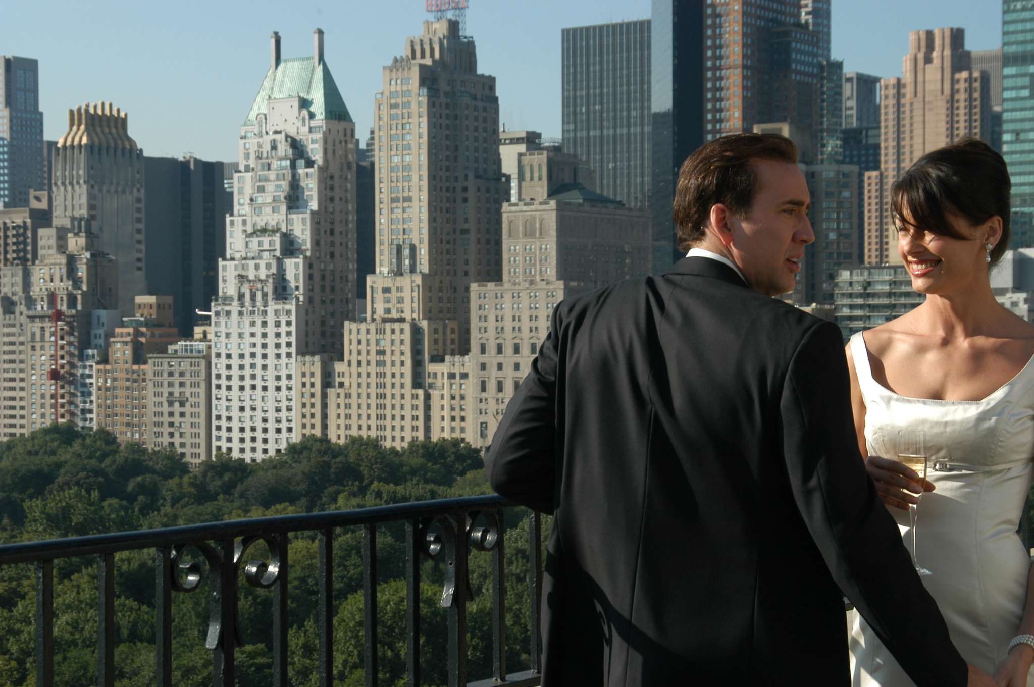 Nicolas Cage and Bridget Moynahan in Lord of War (2005)