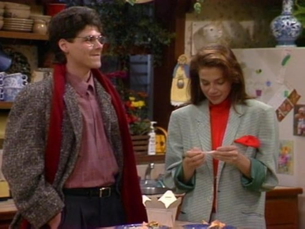 тина йозерс семейные узы. тина йозерс семейные узы. семейные узы 2000. констанс маккэшин. семейные узы сериал 3 серия.