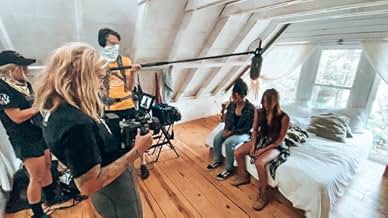 पोस्टर देखें