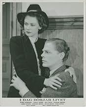 पोस्टर देखें