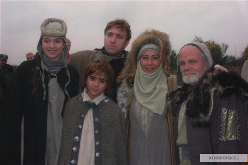 Qishloqda yalangoch qizlar bilan porno Krasnoyarskdagi fohishalar, osiyolik ayollar