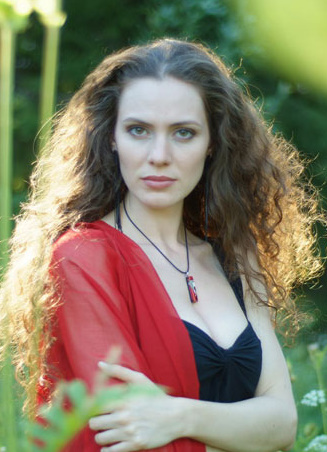 Yiglayotgan Osiyo ayollar bilan porno Yetuk ayollar sikishadi