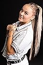 JoJo Siwa's primary photo JoJo Siwa's primary photo