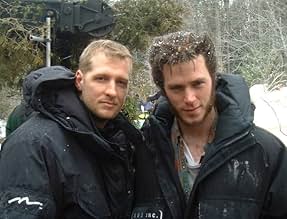 पोस्टर देखें