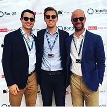 पोस्टर देखें