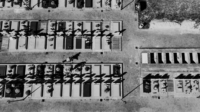 O Espaço Que Existe Entre Uma Coisa E Outra