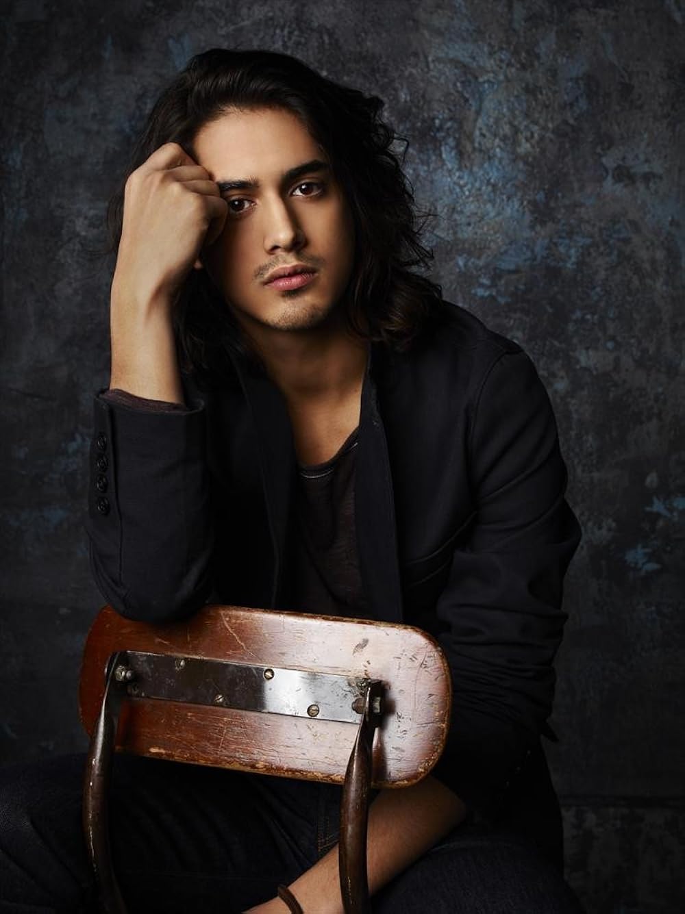 Avan jogia 2021. эван джогиа. эван джогиа 2020. эван джогиа 2022. эван тюдор джогиа.