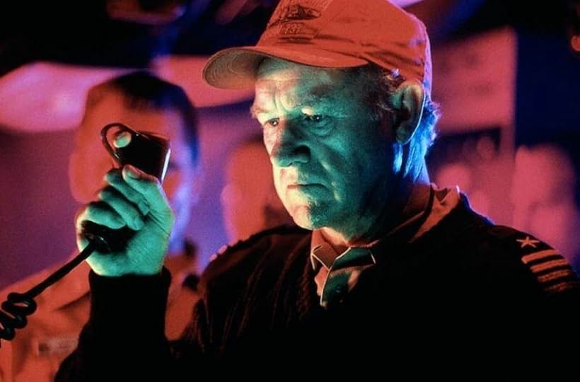 Gene Hackman in Marea roja (1995)