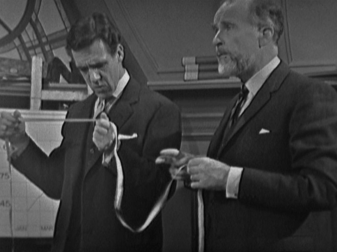 Michael Aldridge and Richard Vernon in Hello, Lazarus (1965)