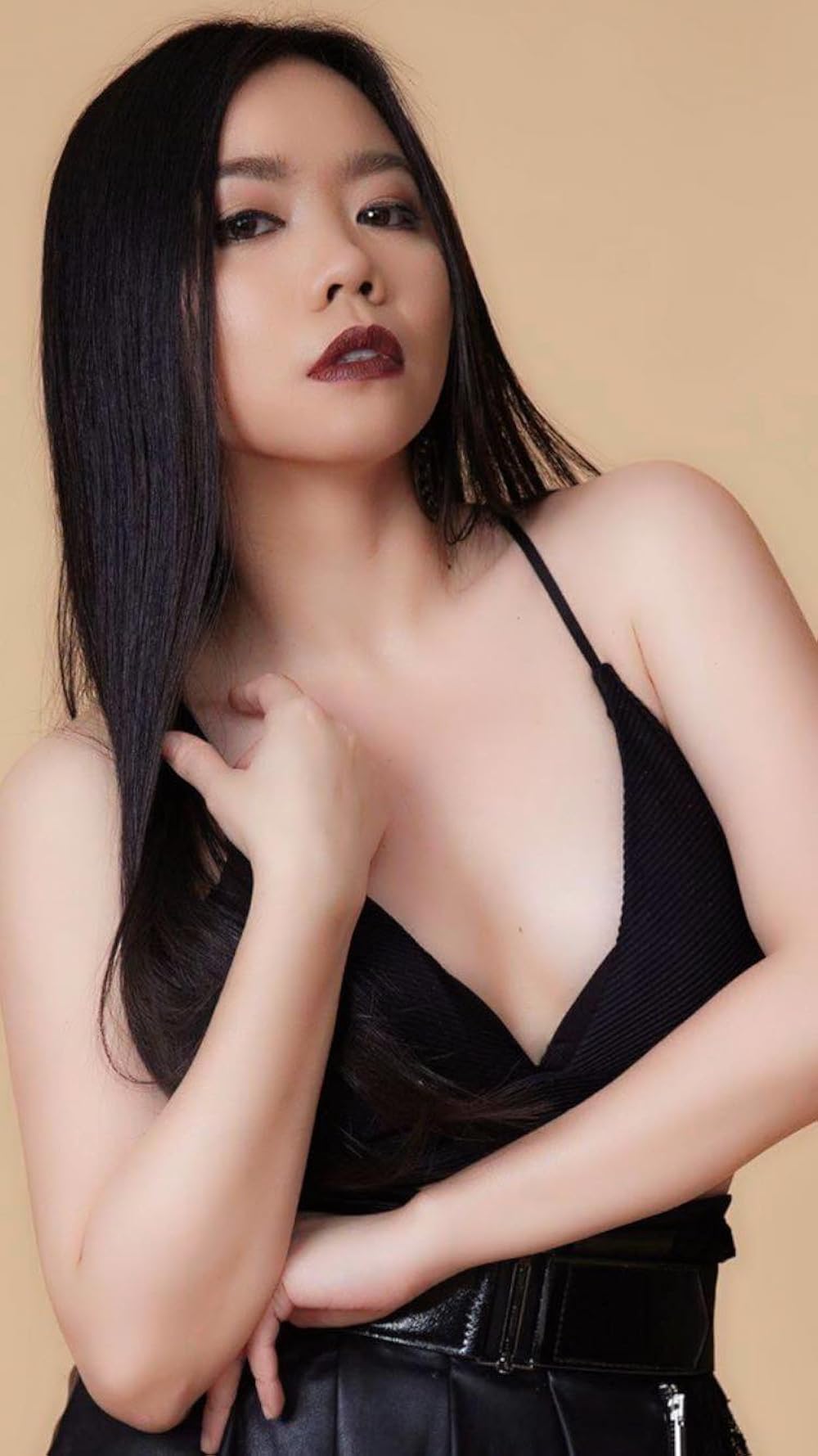 Porno kuyov qaynonani bezovta qiladi Qattiq kaltaklar haqida hikoyalar