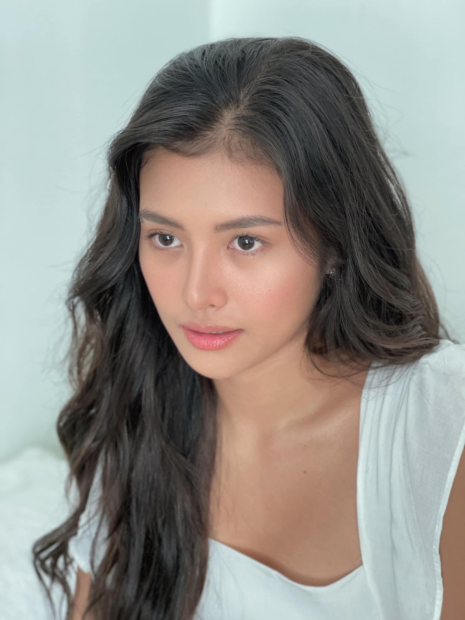 Орыс қыздарының сиськи фотолары Теледидардан секс көру