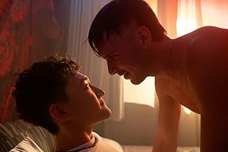 पोस्टर देखें