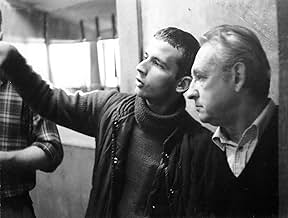 पोस्टर देखें