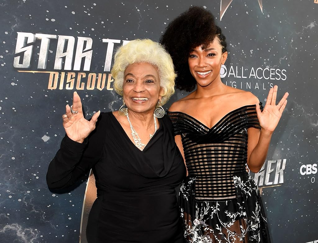 Sonequa MartinGreen Sonequa MartinGreen