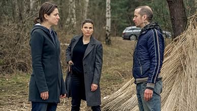 पोस्टर देखें